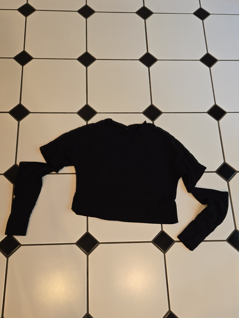alo Sweatshirt With Sheer Detailing And Elbow Breaks